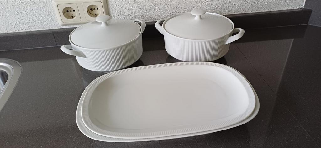 Arsberg Servies - Dekschalen en Vleesschalen, Gebruikt, Ophalen of Verzenden, Schaal of Schalen, Effen
