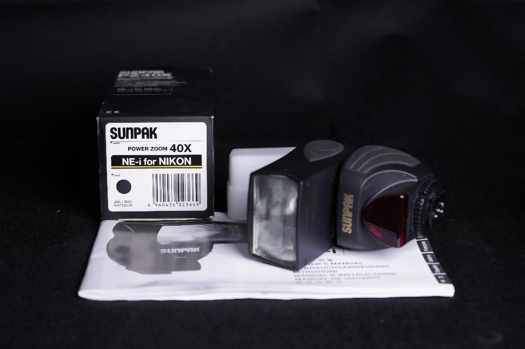 Sunpak flitser voor Nikon, Ophalen of Verzenden, Zo goed als nieuw, Overige merken, Kantelbaar