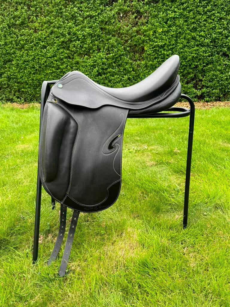 Dresuurzadel prestige, passion K dressage, 18” monoblad, Ophalen of Verzenden, Zo goed als nieuw, Dressuur