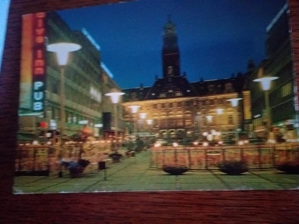 Rotterdam  - Stadhuisplein met stadhuis bij avond, Verzenden, Gelopen, Zuid-Holland