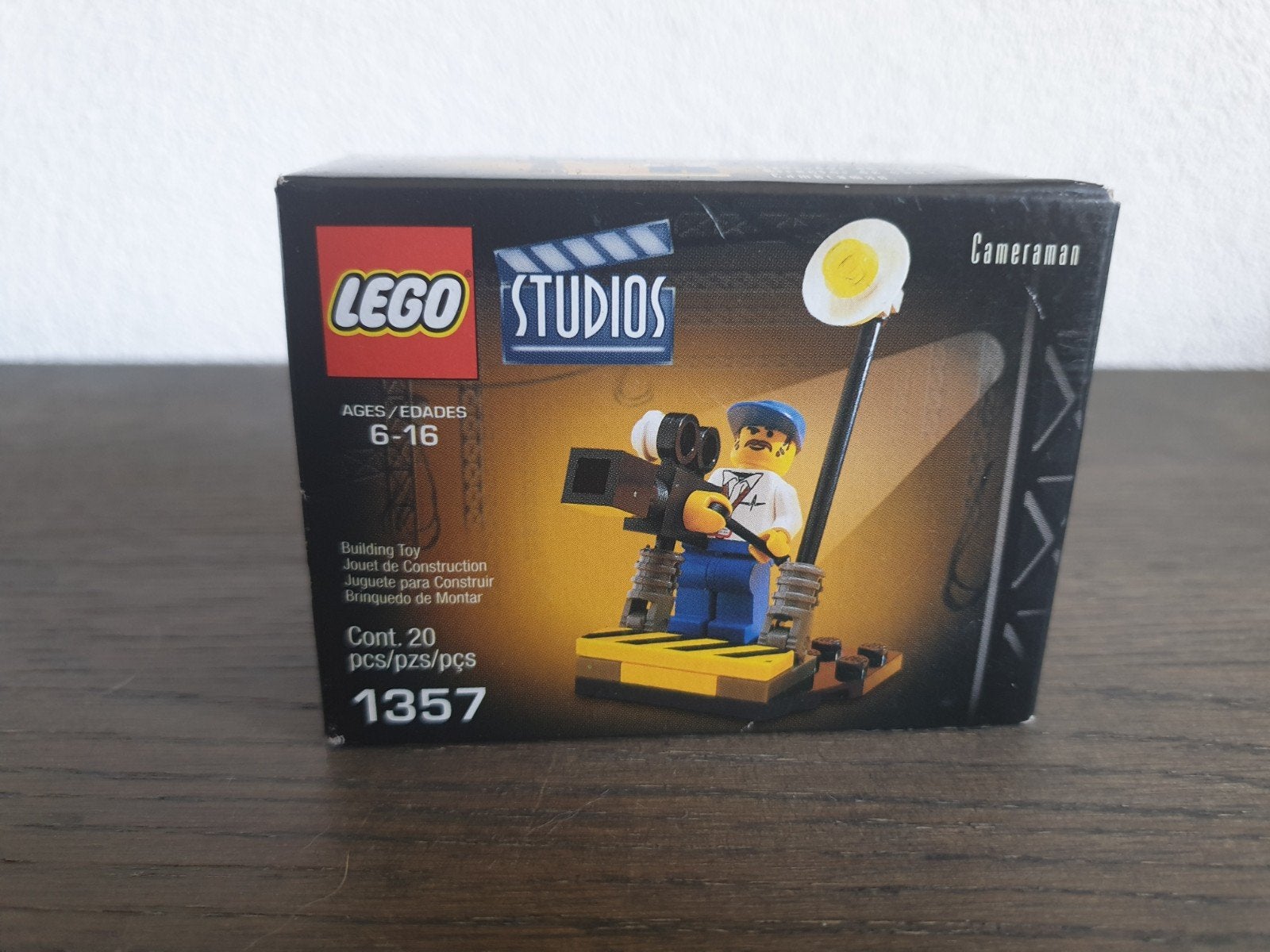 Lego Studios Cameraman 1357 2x-ongeopend, Overige thema's, Lego, Ophalen of Verzenden, Zo goed als nieuw