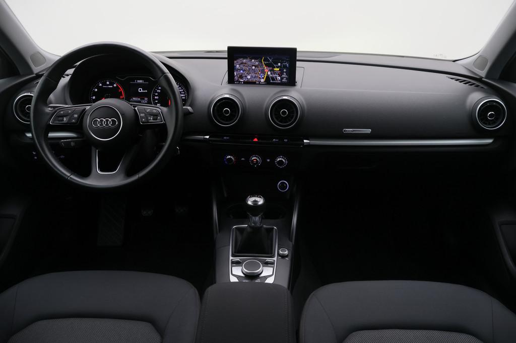 Audi A3 Sportback 30 TFSI Pro Line Eerste Eigenaar, 5-Deurs,, Voorwielaandrijving, Stof, Gebruikt, 1165 kg