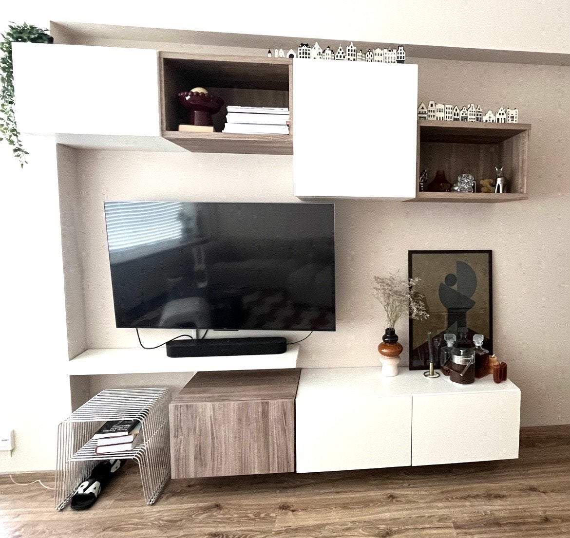 IKEA BESTA volledige tv/ wandmeubel set eit hoogglans & eik, Ophalen, Zo goed als nieuw, 200 cm of meer, 150 tot 200 cm