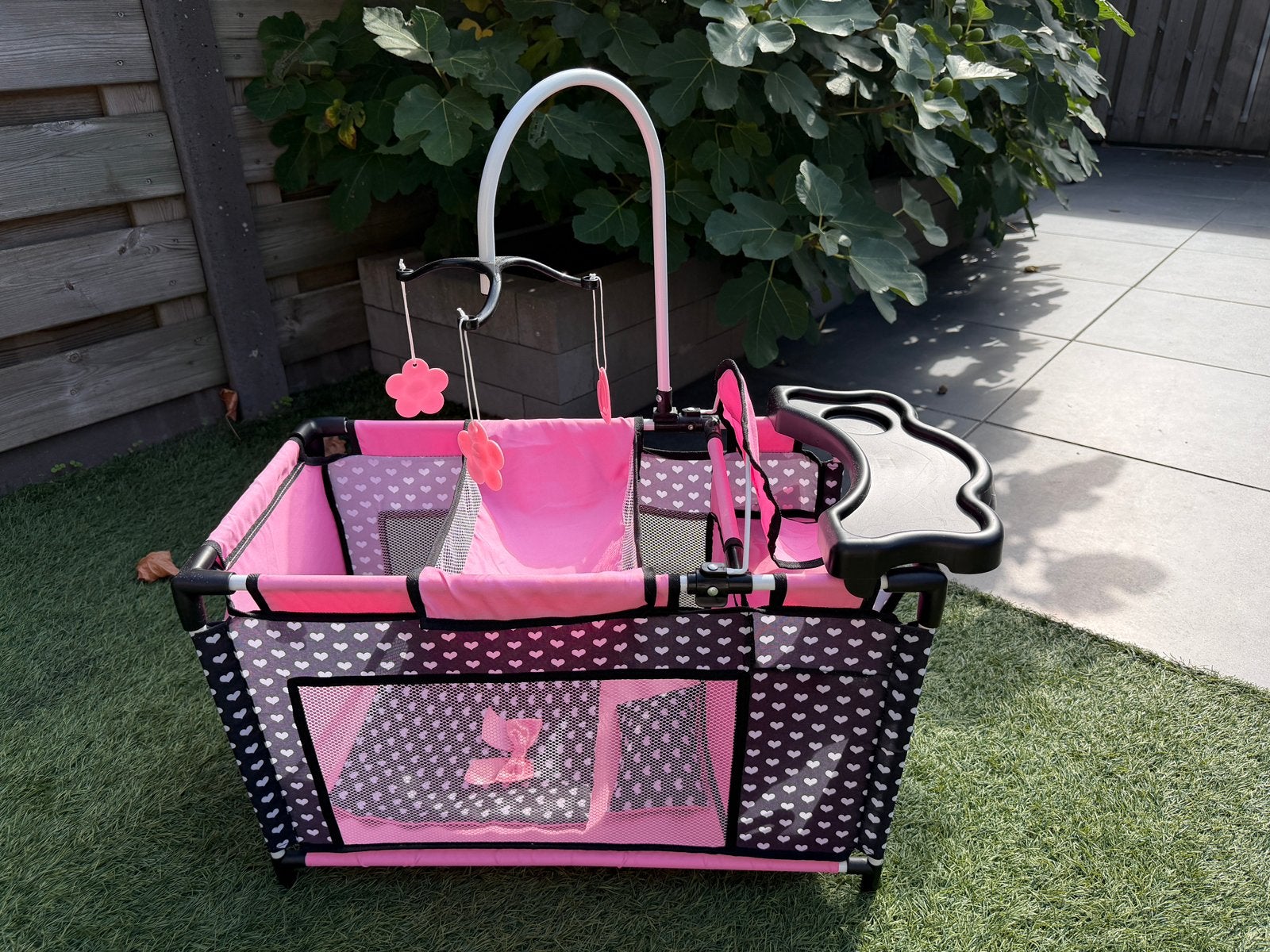 Poppenbed multifunctioneel roze, zo goed als nieuw, Ophalen, Zo goed als nieuw