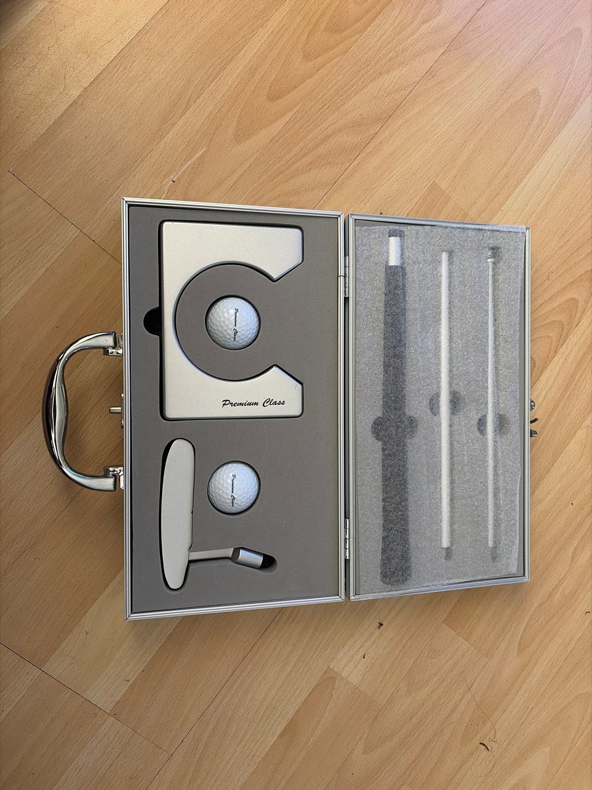 Premium Class Golf Putter Set in Koffer, Sport en Fitness, Ophalen of Verzenden, Zo goed als nieuw, Set, Overige merken