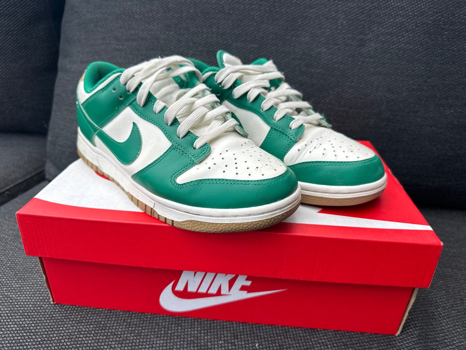 Nike Dunk Low Retro 'Michigan State' - Maat 38.5, Kleding | Dames, Ophalen, Zo goed als nieuw, Groen, Sneakers of Gympen