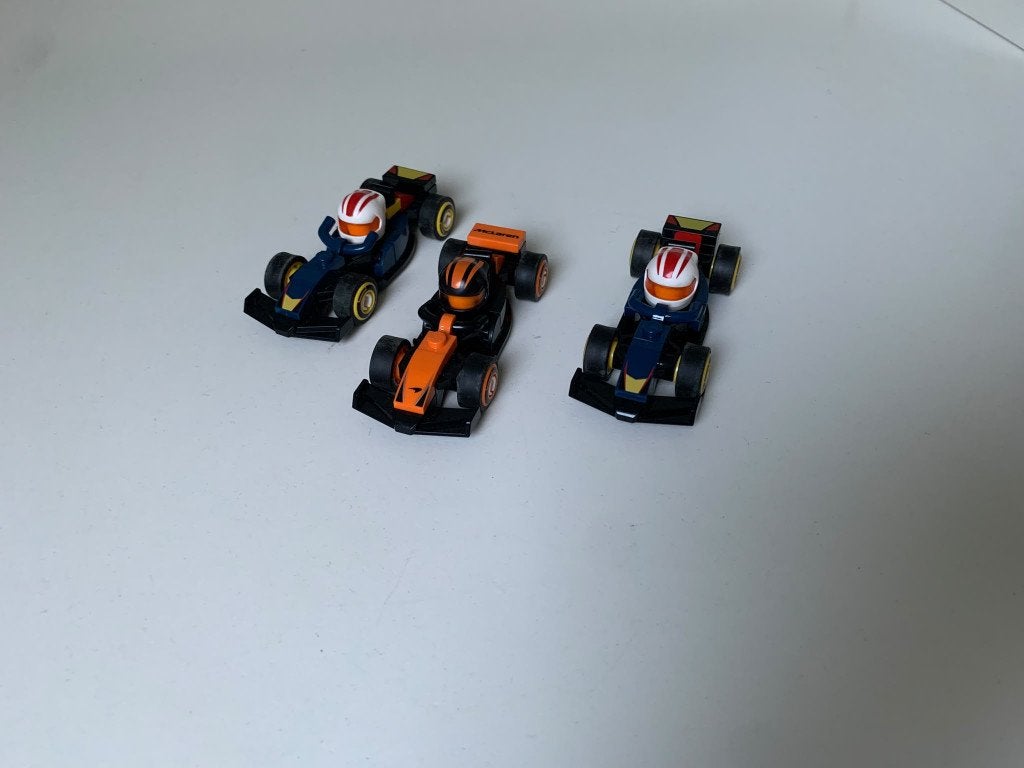 Lego CMF F1 71049 Red Bull en Mclaren, Kinderen en Baby's, Gebruikt, Lego, Ophalen of Verzenden, Minifiguren serie