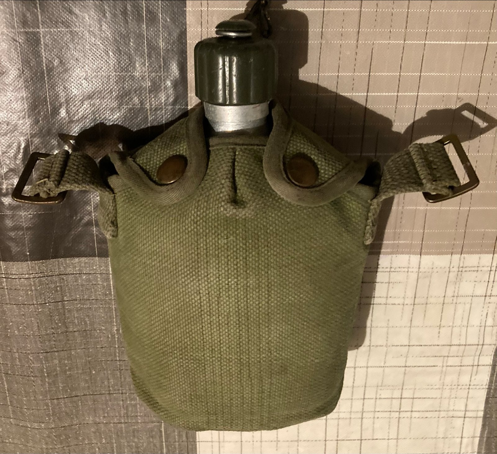 WW2 US Leger Drinkfles met Houder - Schuurvondst Brabant, Ophalen of Verzenden, Landmacht, Amerika, Overige typen