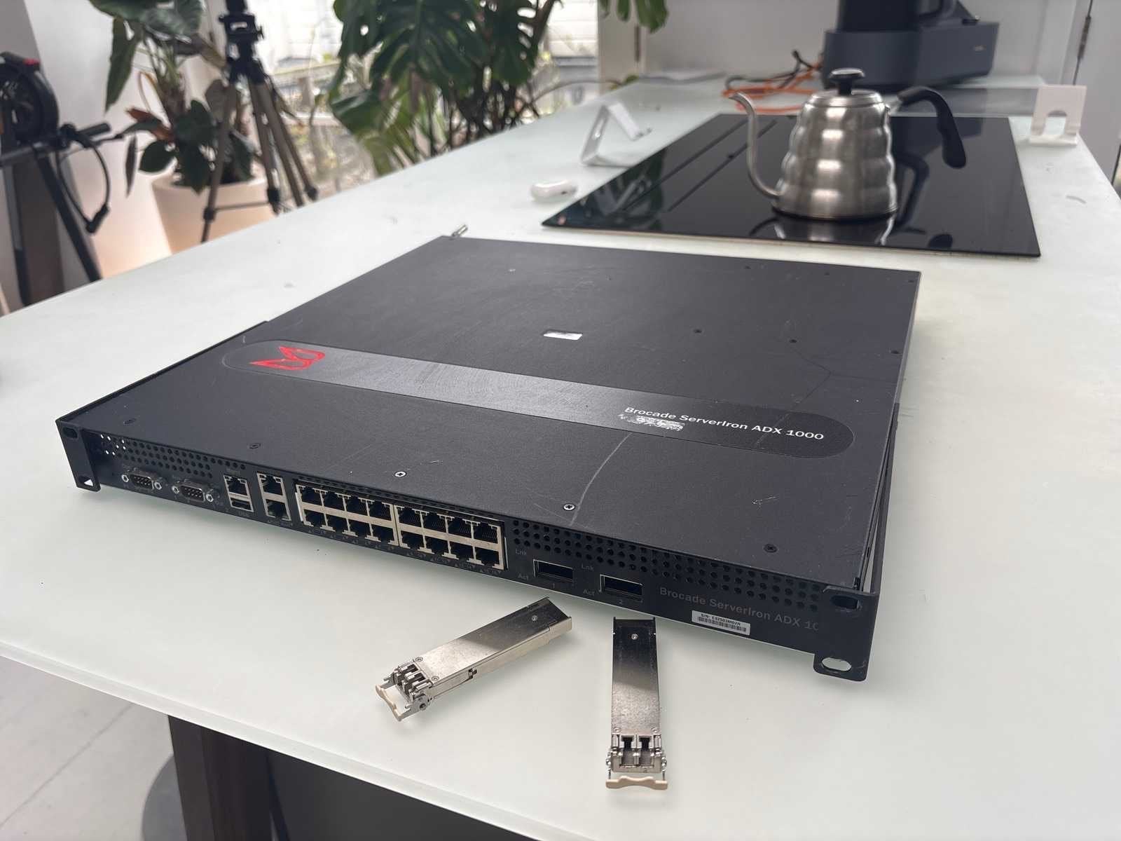 Brocade ServerIron ADX 1000 Application Delivery Switch, Ophalen of Verzenden, Zo goed als nieuw