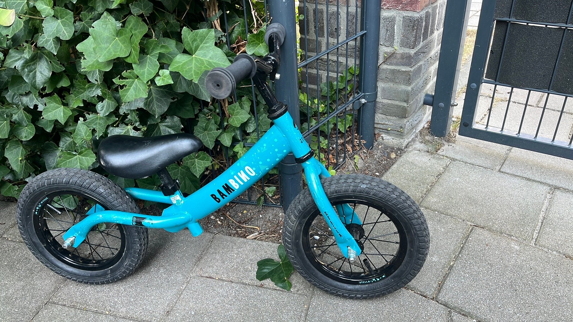 BAM BINO loopfietsje 12 inch, Ophalen, Gebruikt, Minder dan 16 inch