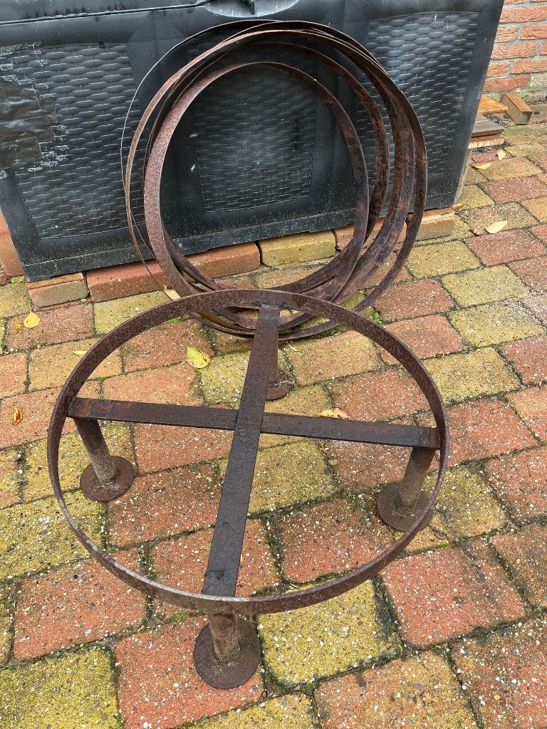 metalen regenton verhoger en 6 banden, Tuin en Terras, 150 liter of meer, Ophalen, Gebruikt, Metaal