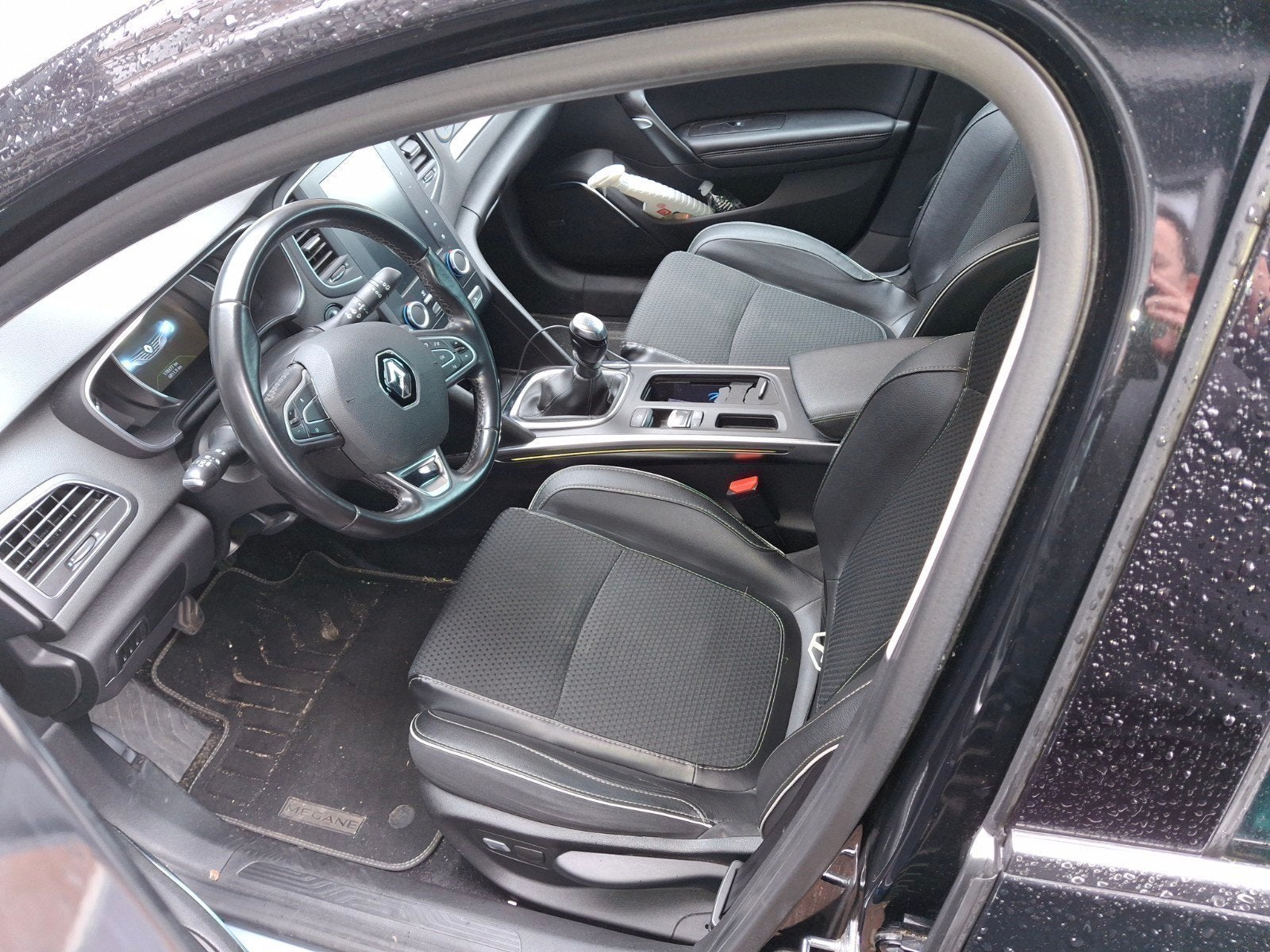 Renault Mégane Bose 1.6 Energy dCi 130pk 2017 Zwart, Voorwielaandrijving, 4 cilinders, 1850 kg, Zwart