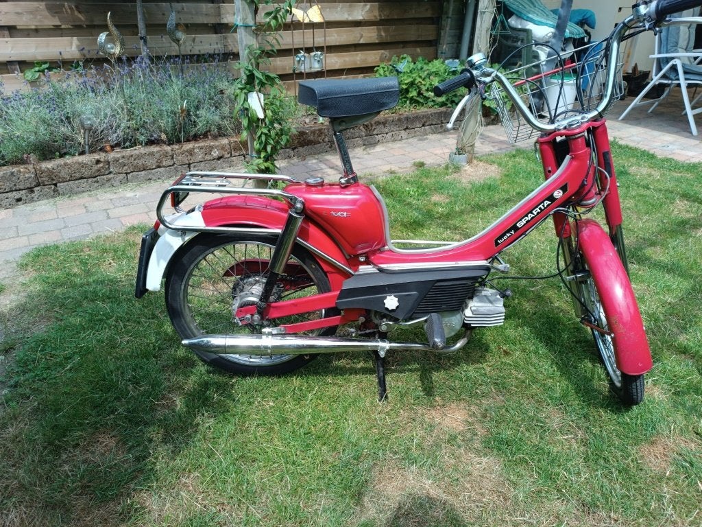 sparta lucky  1975, Fietsen en Brommers, Brommers | Oldtimers, Ophalen, Sparta, Maximaal 45 km/u, 49 cc