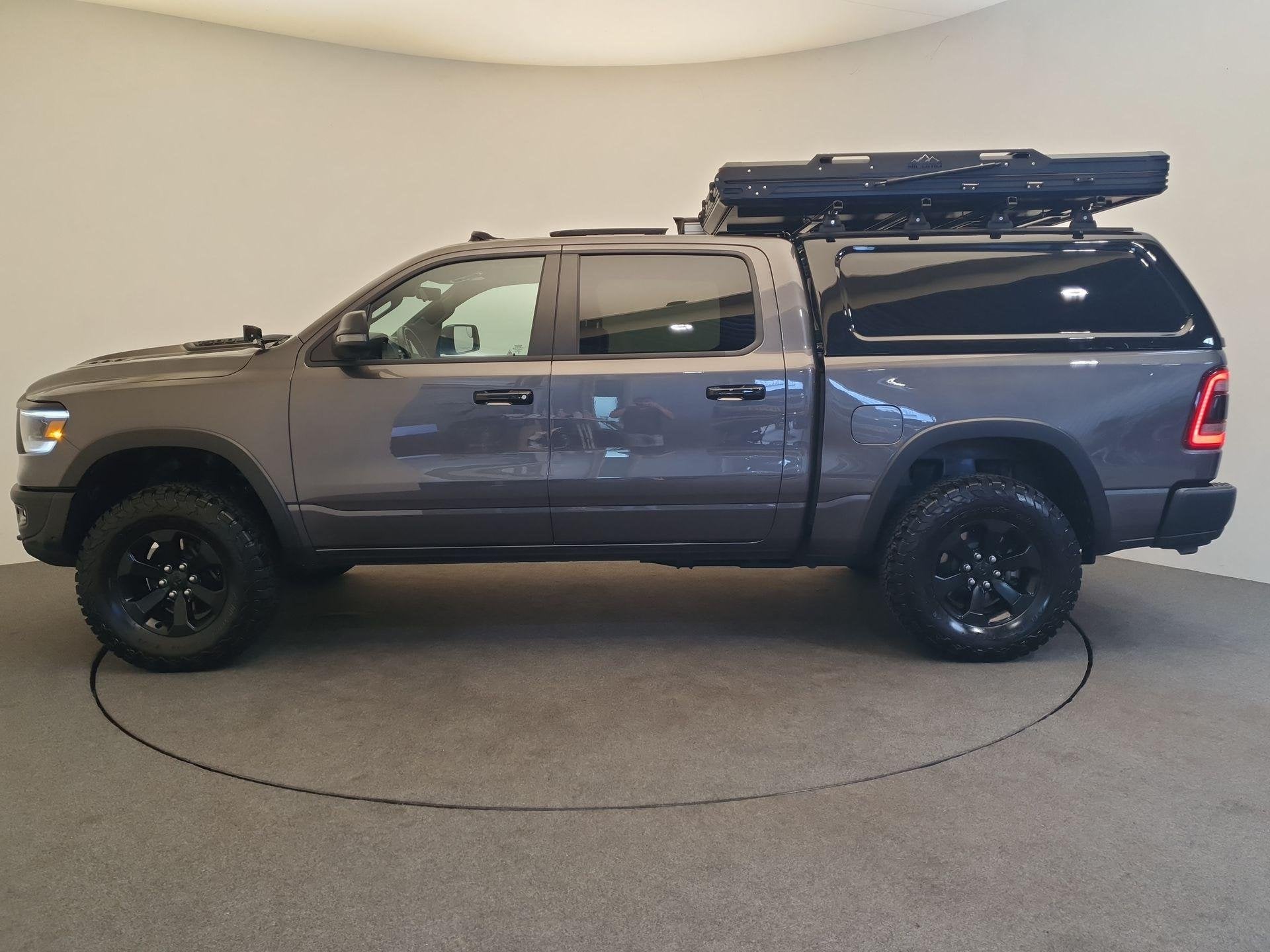 Dodge RAM 1500 REBEL Panorama dak, Trekhaak, ACC, Auto's, Automaat, Stof, Gebruikt, Origineel Nederlands
