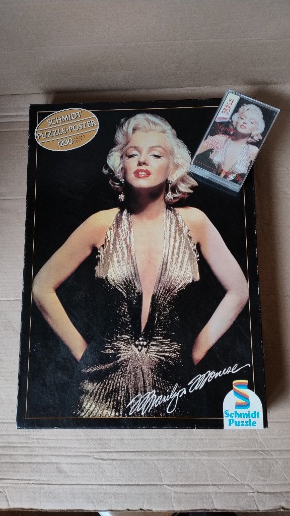 Set Marilyn Monroe puzzel poster + originele muziekcassette, Ophalen of Verzenden, Gebruikt, Film, Poster