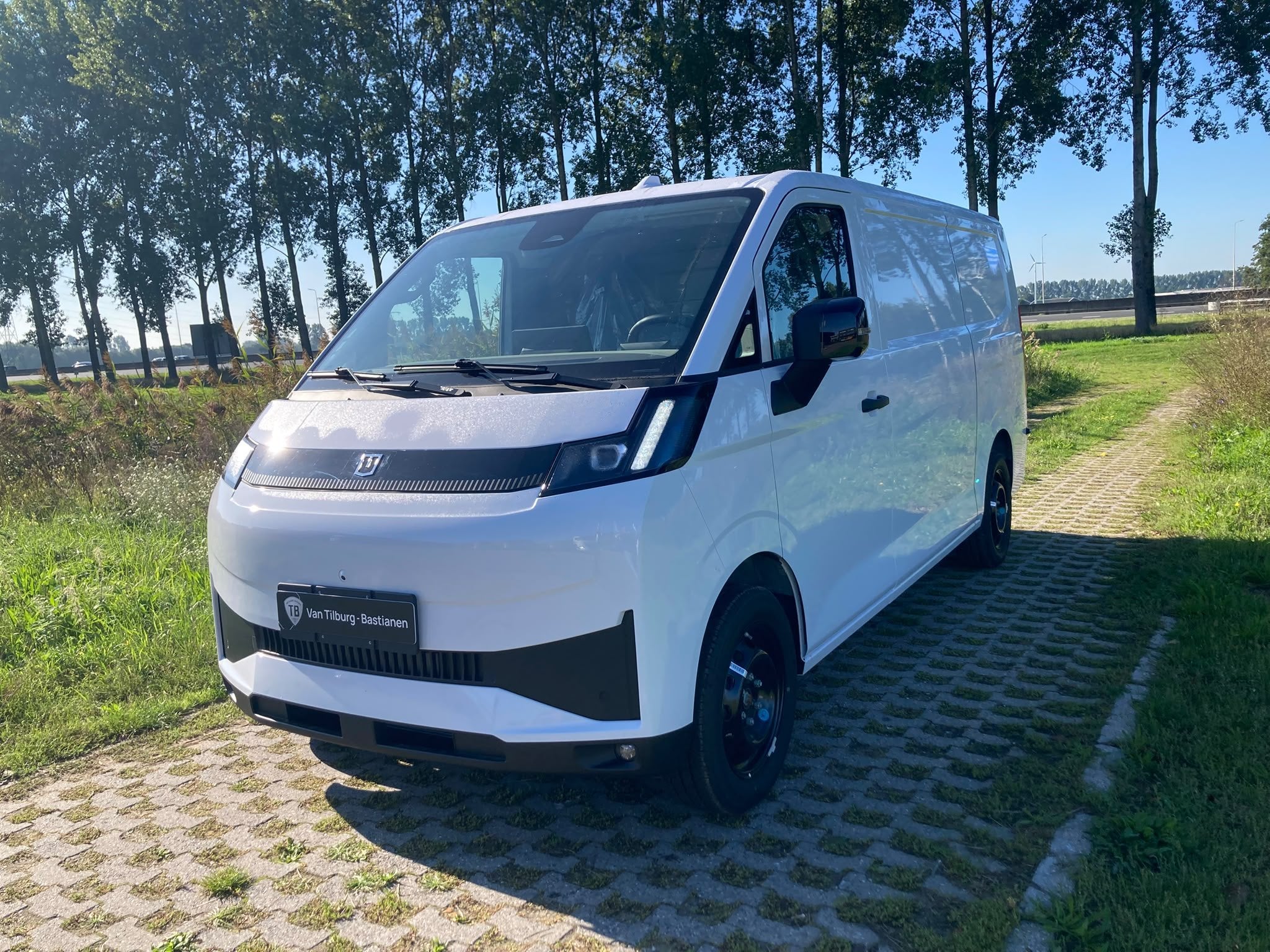 Farizon V7E 50KWH Pro Pack (bj 2026), Auto's, Wit, Nieuw, 204 pk, Te koop