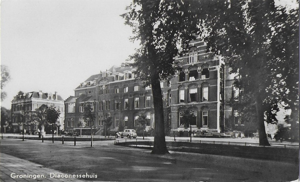 Groningen Diaconessehuis Oude ongelopen Ansichtkaart A2562, Ophalen of Verzenden, 1940 tot 1960, Ongelopen, Groningen