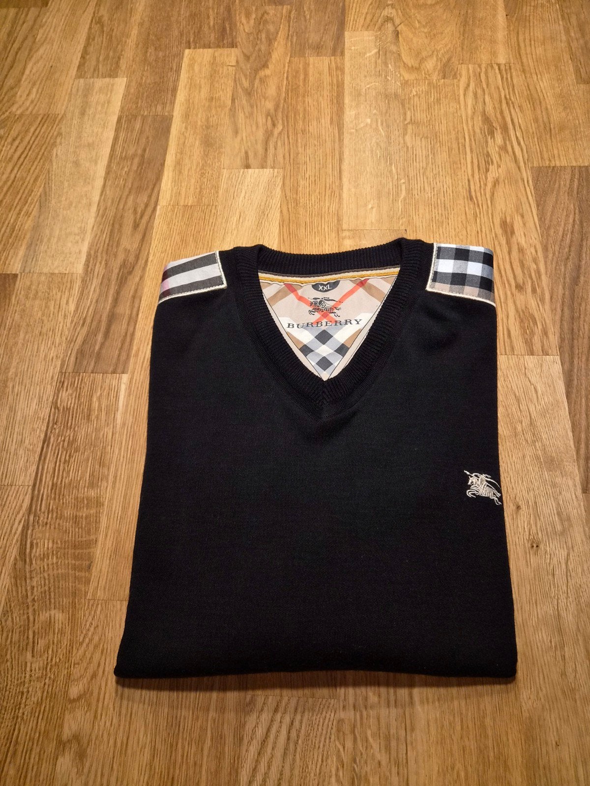 zwarte Burberry heren- of damestrui v-hals (maat L), Ophalen of Verzenden, Zo goed als nieuw