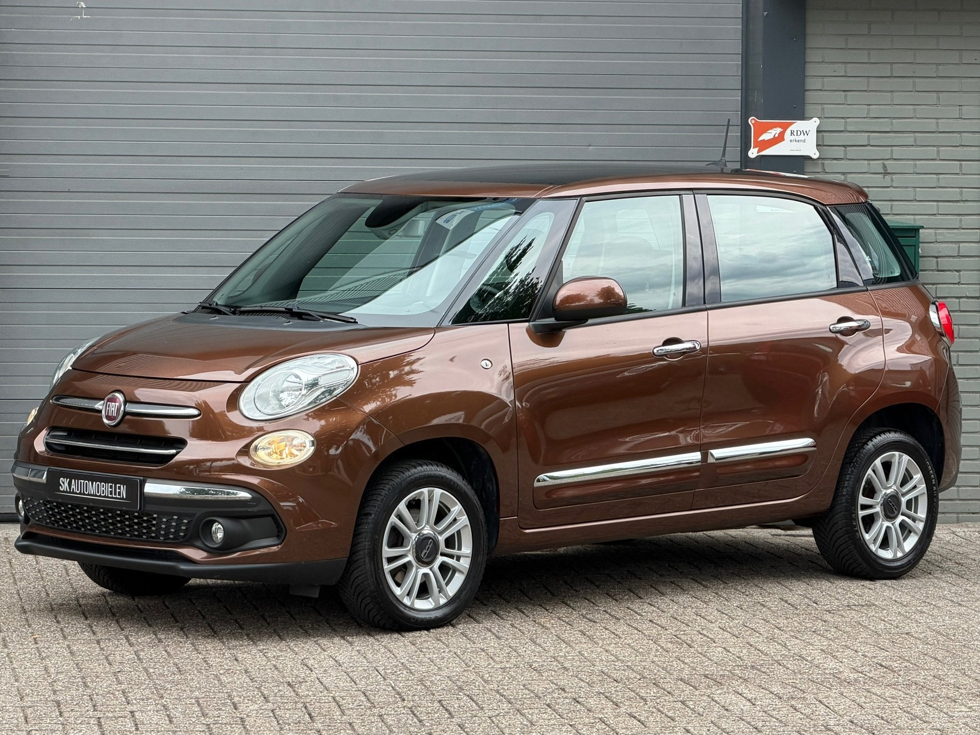 Fiat 500 L 0.9 TwinAir CNG Lounge, Auto's, Voorwielaandrijving, 86 pk, Gebruikt, Leder en Stof