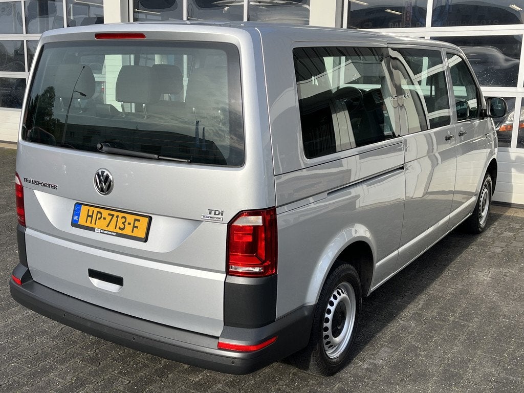 Volkswagen Transporter Kombi 9 Persoons 2.0 TDI L2H1 Incl BT, Voorwielaandrijving, Stof, Gebruikt, 255 €/maand