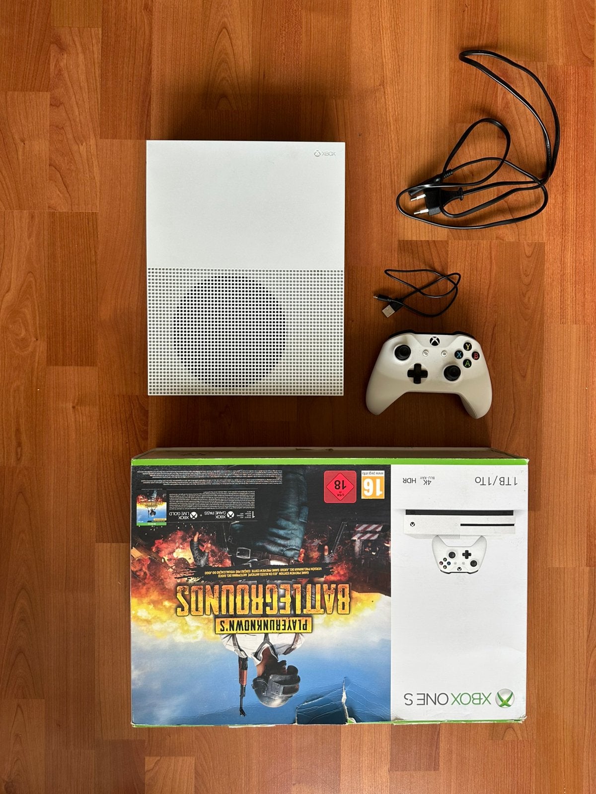 Xbox One S 1TB + Controller + Original Box, Ophalen, Zo goed als nieuw, 1 TB, Met 1 controller