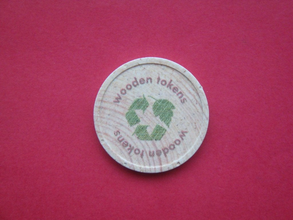 Kavel penning houten token., Verzenden, Buitenland, Munten