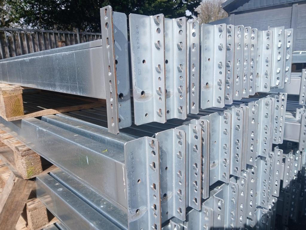 Dexion gebruikte verzinkte palletstelling., Ophalen