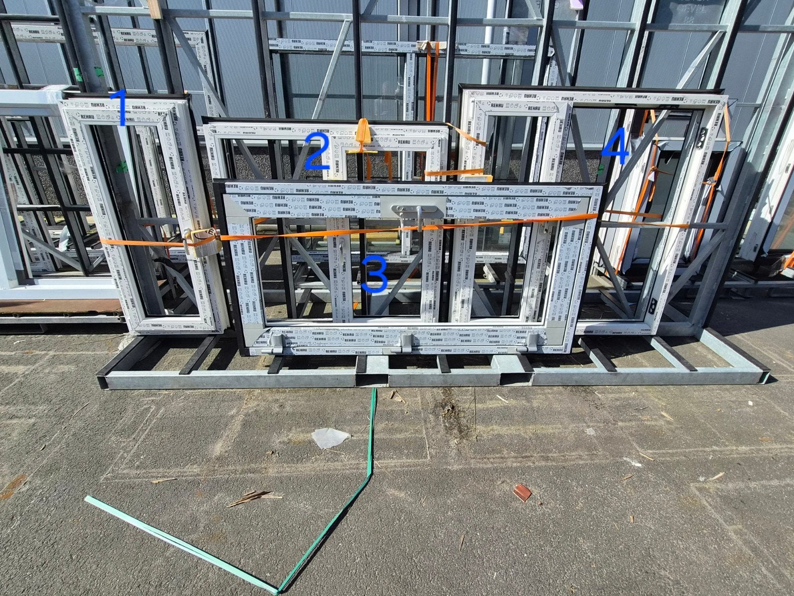 Rehau HVL Kozijnen met muurrubber - Diverse maten, Ophalen, Kunststof, Nieuw, Buitendeur