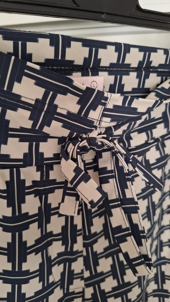 Broek maat l merk studio anneloes  zgan, Kleding | Dames, Broeken en Pantalons, Ophalen of Verzenden, Zo goed als nieuw, Maat 38/40 (M)