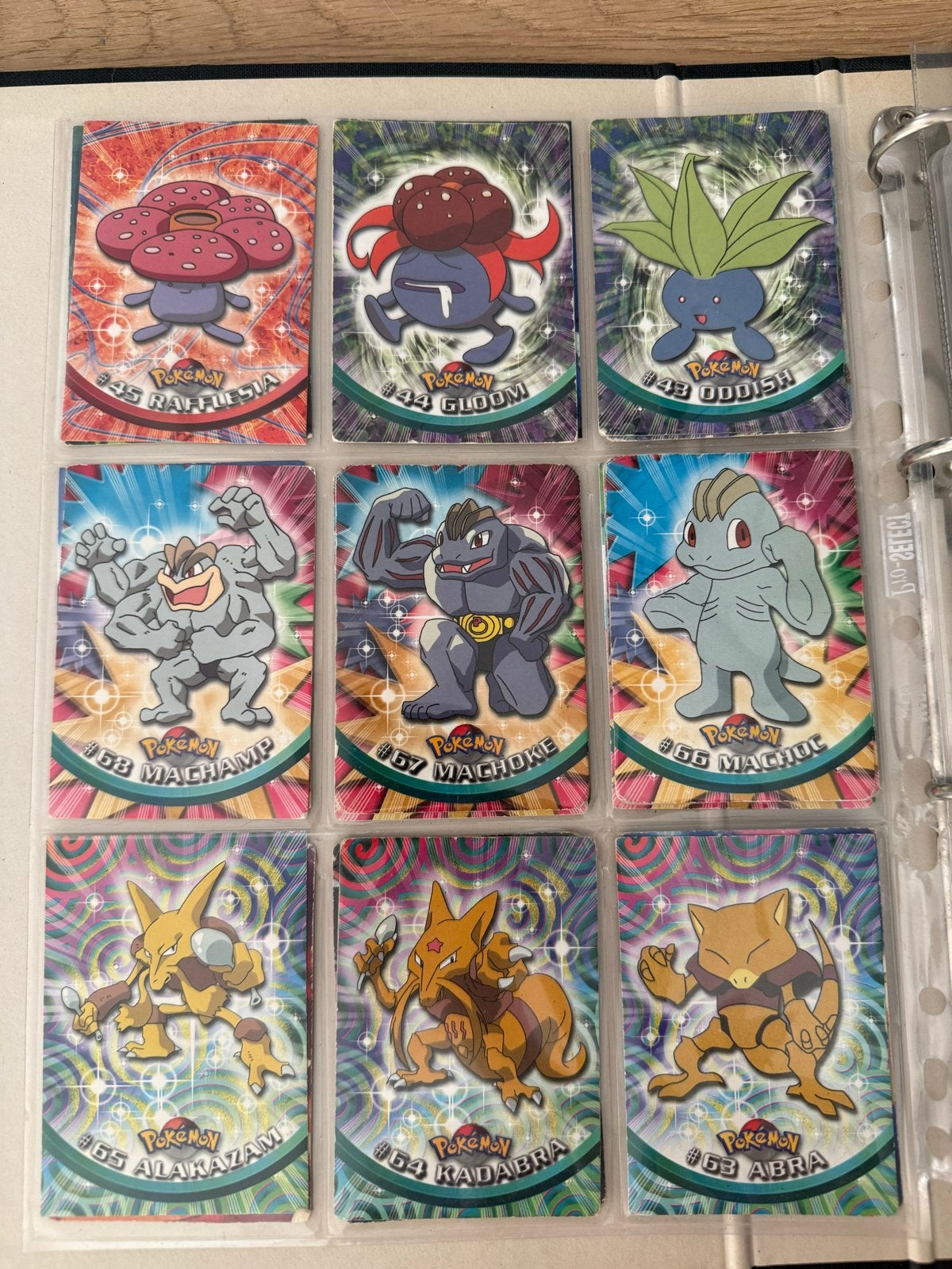 60 Pokémonkaarten in map - Vintage collectie, Ophalen of Verzenden, Gebruikt, Meerdere kaarten