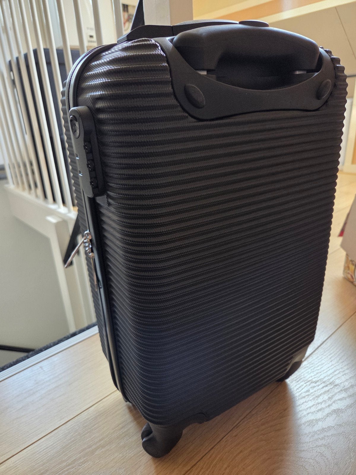 2 Koffers - Zo goed als nieuw - 52x32 cm, Ophalen, Zo goed als nieuw, Hard kunststof, Minder dan 50 cm