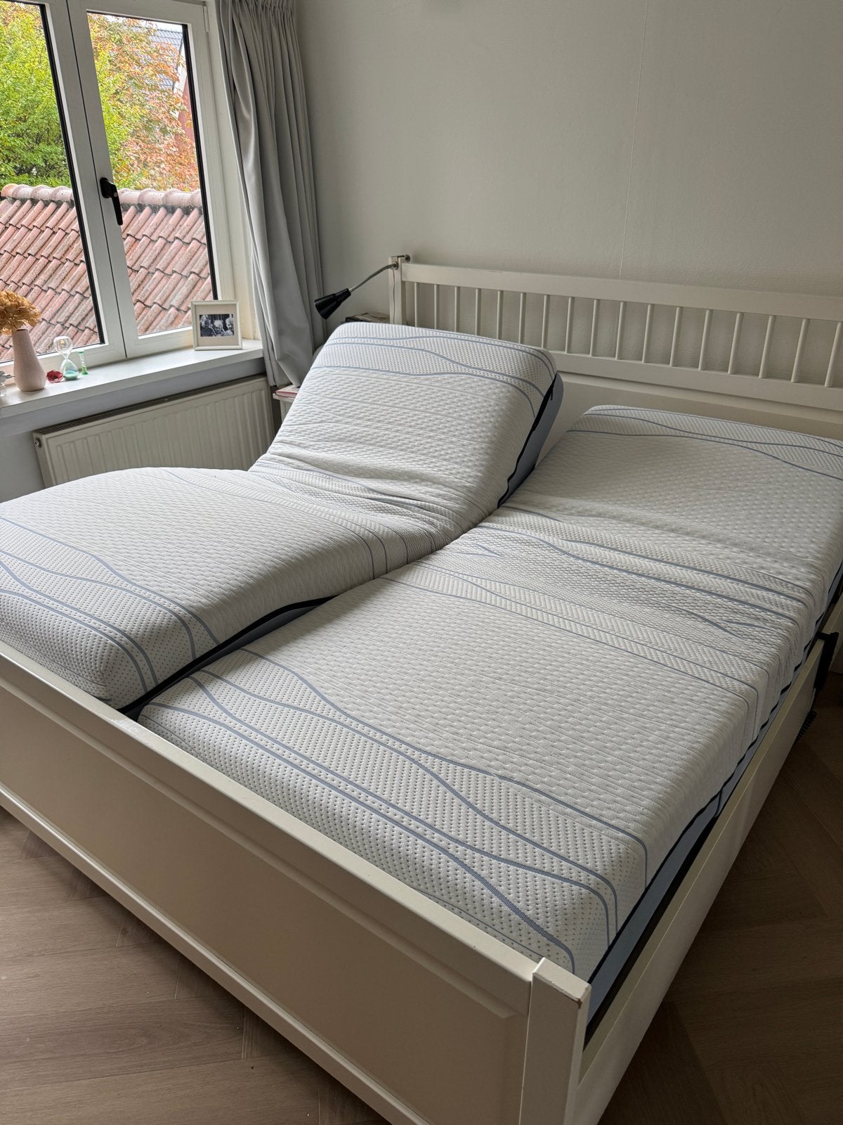 Gratis: Tweepersoonsbed met elektrische latten bodems, Ophalen, Wit, Tweepersoons, 180 cm