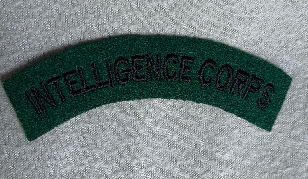 Brits arm embleem Intelligence Corps, Verzamelen, Ophalen of Verzenden, Engeland, Embleem of Badge