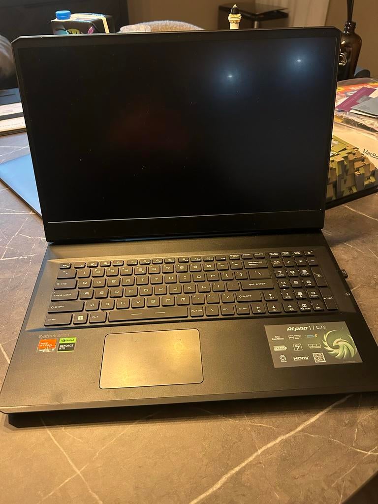 MSI Alpha 17 C7V laptop, Computers en Software, Desktop Pc's, Ophalen of Verzenden, Zo goed als nieuw, Gaming, SSD