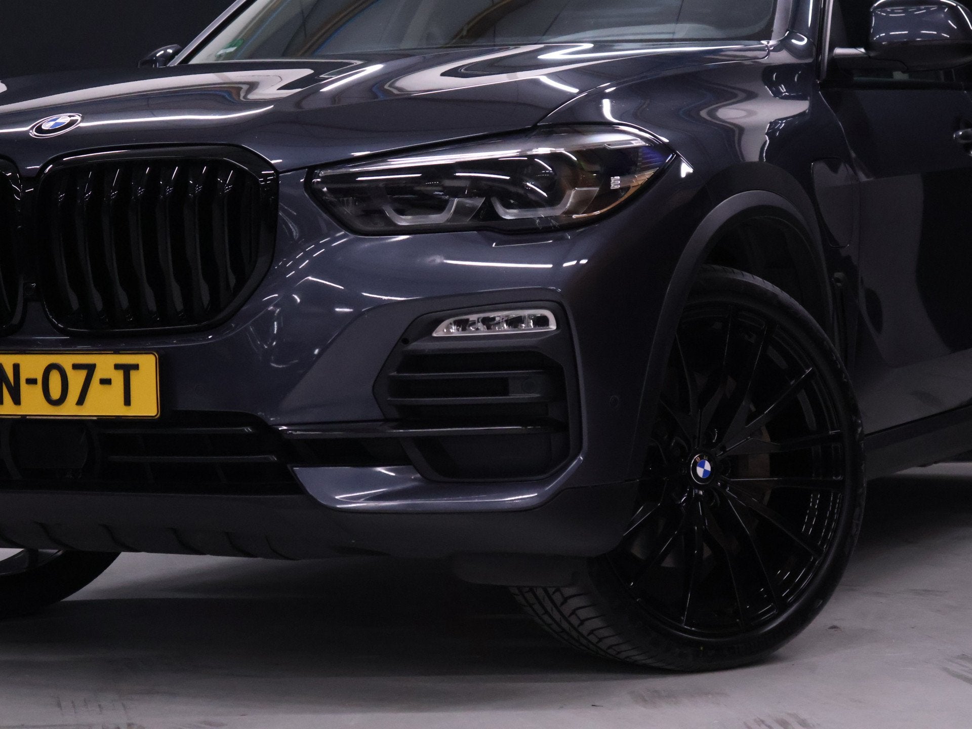 Foto 10 van BMW X5 xDrive45e Sport [SOH 97%, PANORAMADAK, HARMAN KARDON,