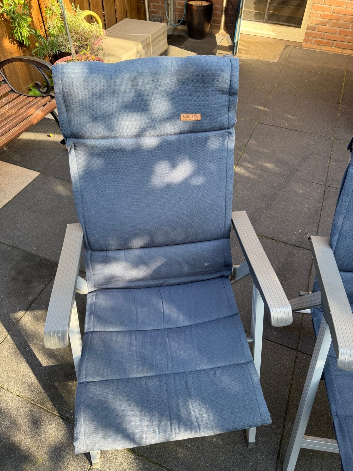 Foto 11 van 2 Kettler tuinstoelen - verstelbaar en inklapbaar met kussen