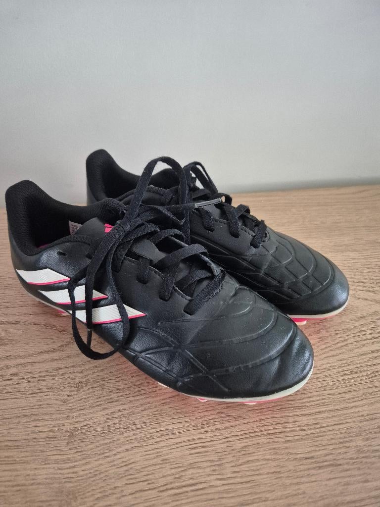 Adidas Copa Pure.4 (Maat 34) + Nike Sokken, Ophalen of Verzenden, Zo goed als nieuw, Nike, Jongen of Meisje