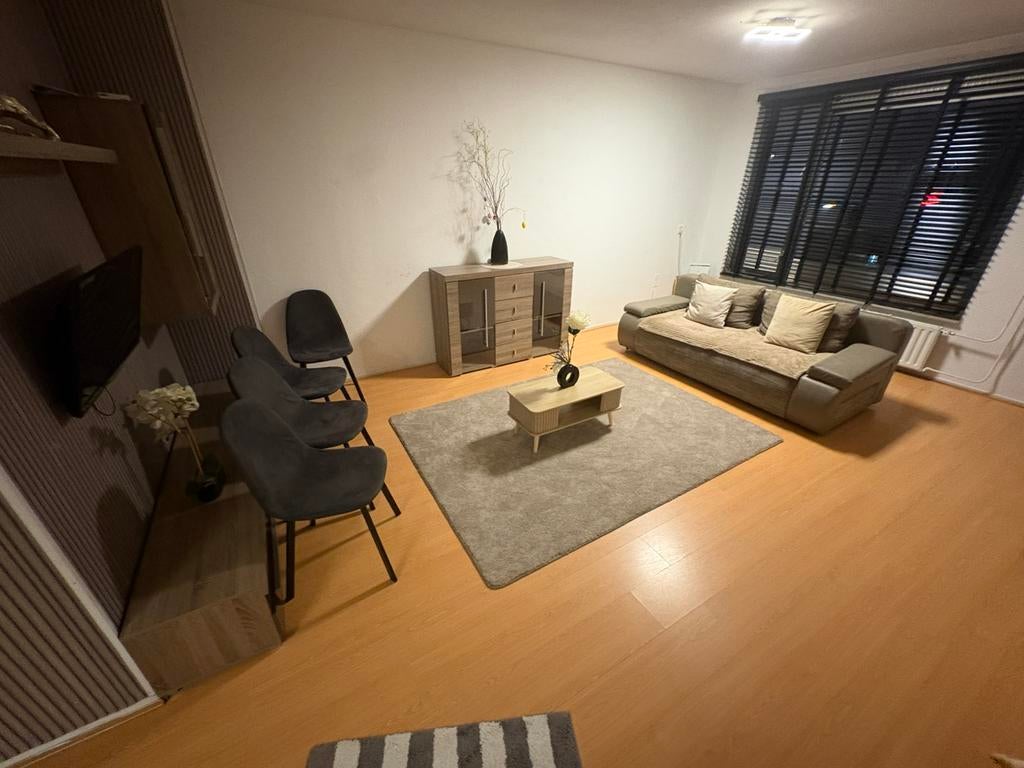 Hele salon zet met kasten en tv en stoelen, bank, Ophalen, 25 tot 50 cm, Minder dan 100 cm