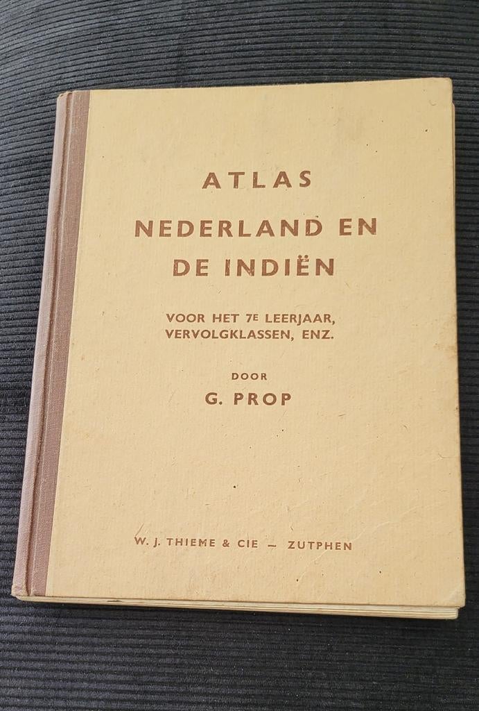 Atlas Nederland en de Indiën - G. Prop (1948), Boeken, Gelezen, Overige atlassen, 1800 tot 2000, Wereld