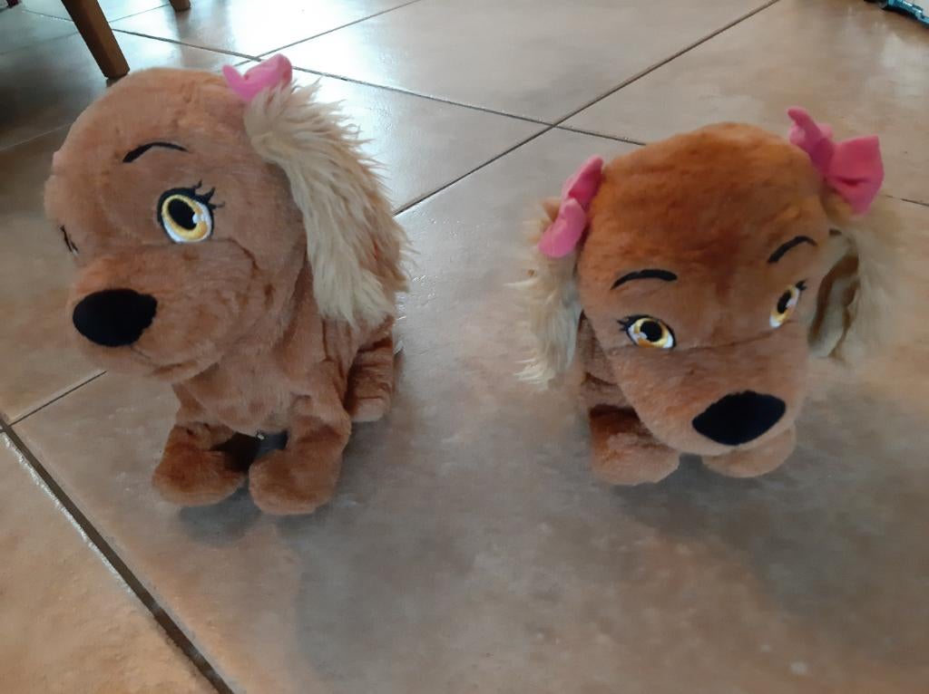 Interactieve hondje Lucy 2x, Ophalen, Zo goed als nieuw, Hond