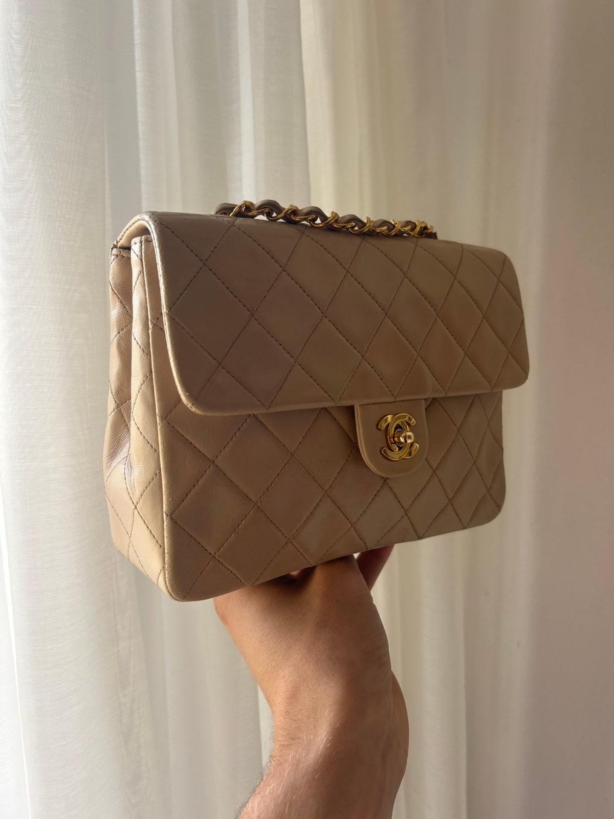 Chanel Mini Classic Square Flap Beige, Ophalen of Verzenden, Zo goed als nieuw