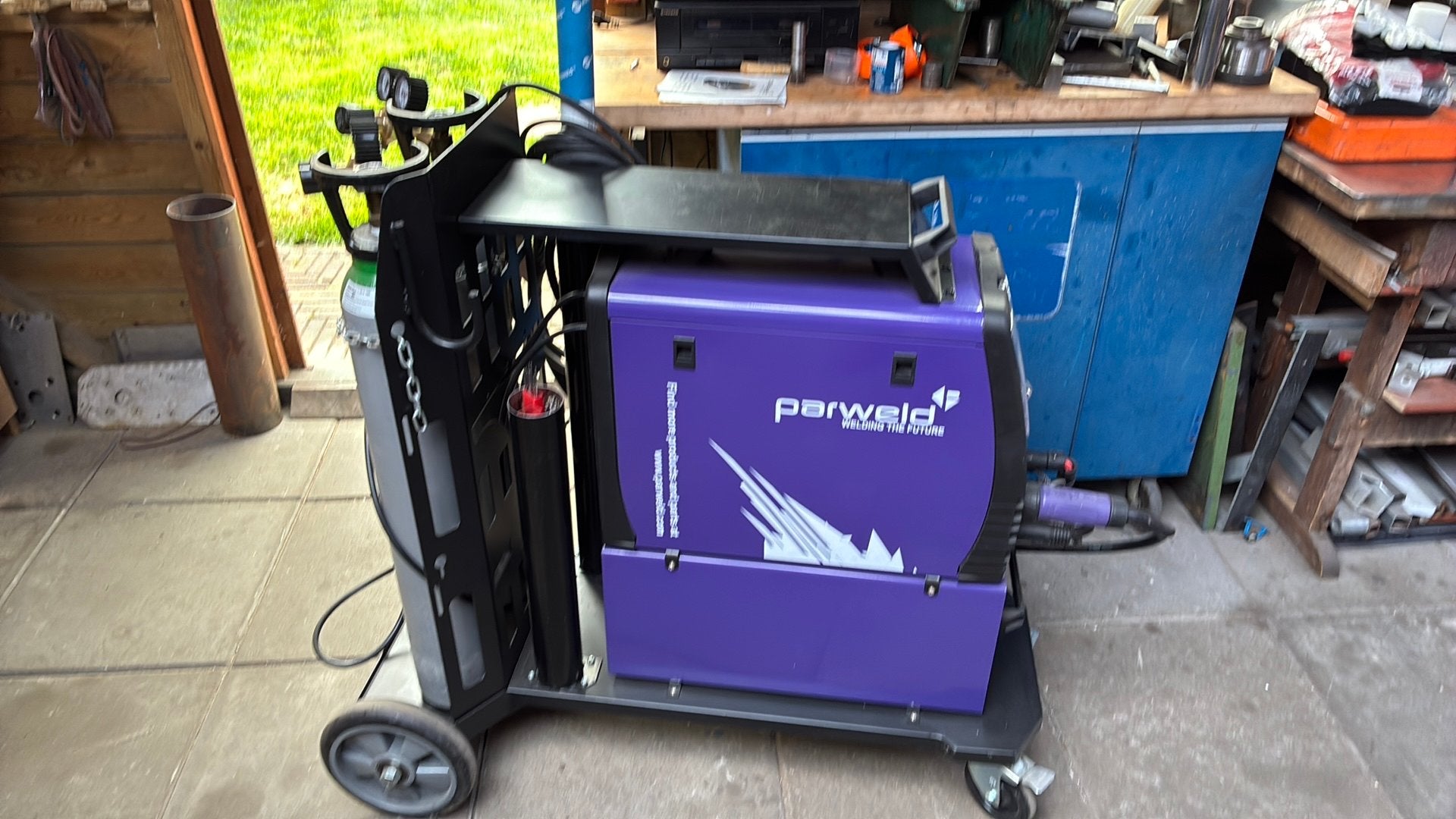 Lasapparaat Parweld xtm 211 di, Ophalen, Zo goed als nieuw, 150 tot 250 ampère, Inverter