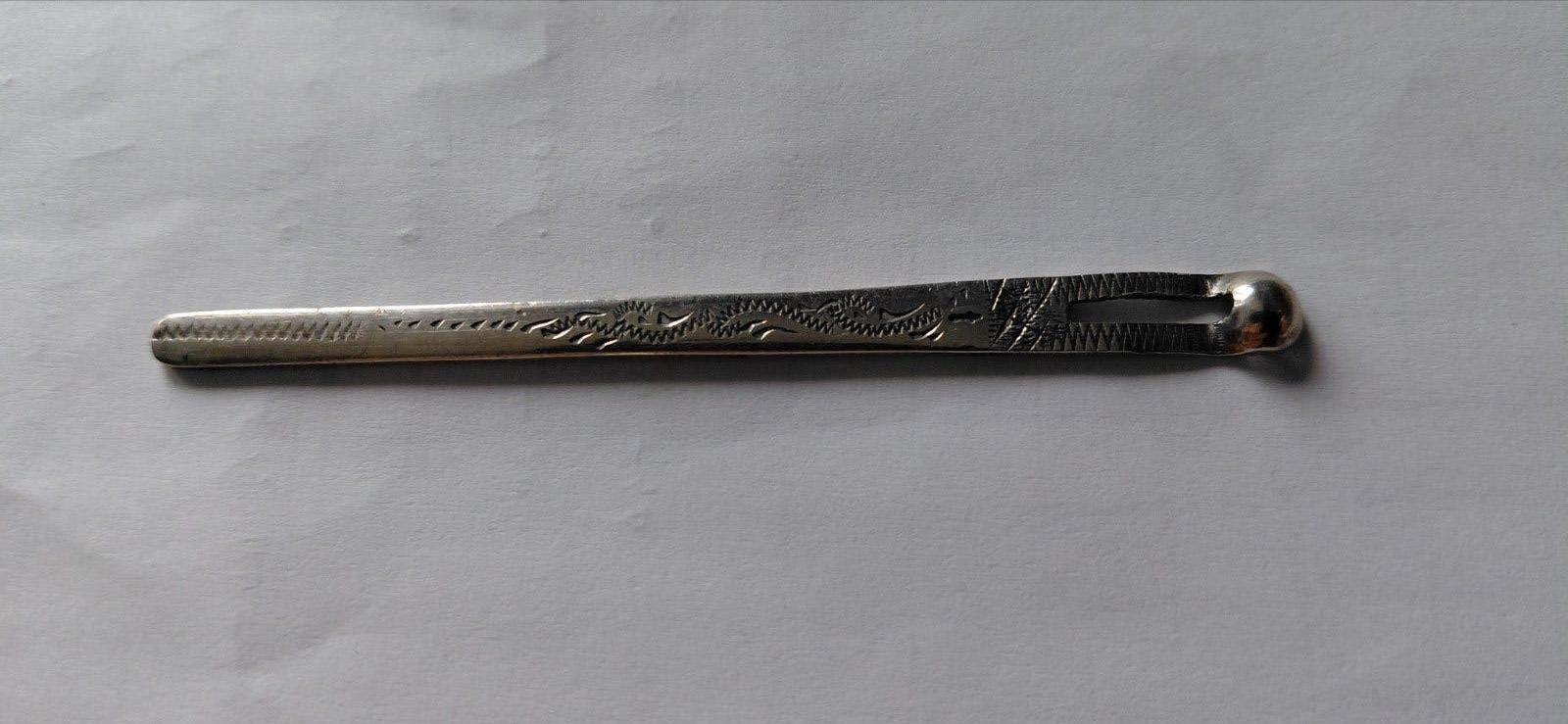 Antieke zilveren rijgnaald met oorlepeltje, Antiek en Kunst, Verzenden, Zilver