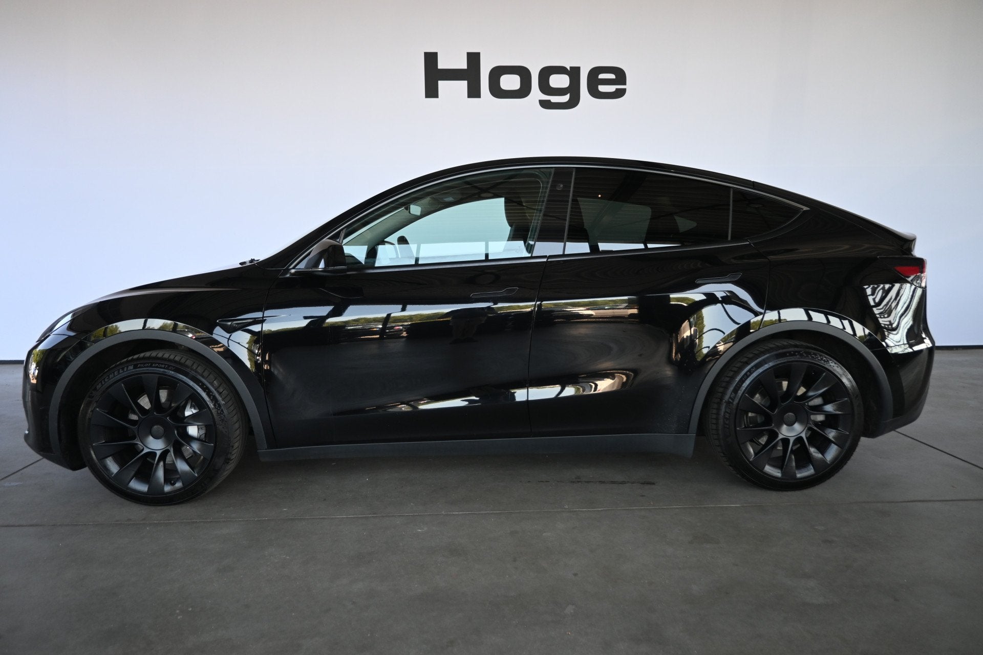 Tesla Model Y RWD 58 kWh SOH 92% Clima Navigatie Panoramadak, Automaat, Achterwielaandrijving, Gebruikt, Met garantie (alle)
