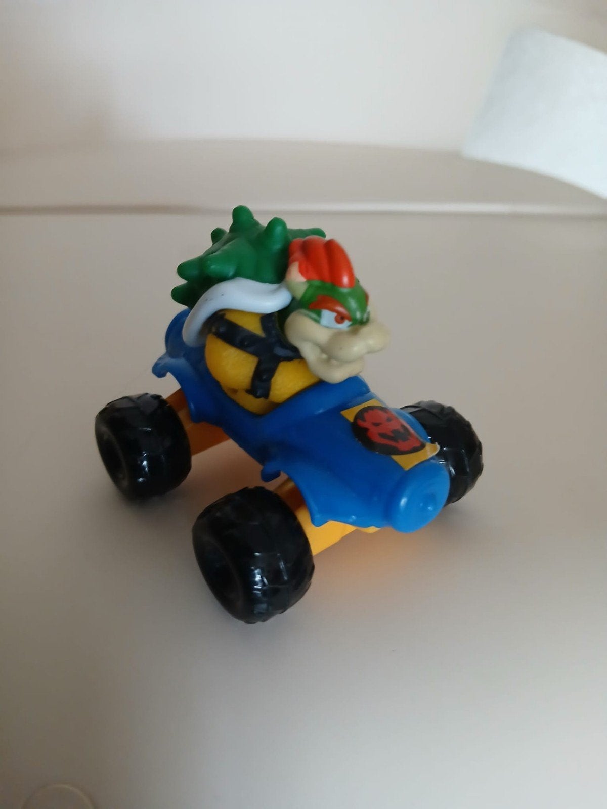 Mario auto met poppetje Bowser., Kinderen en Baby's, Speelgoed | Speelgoedvoertuigen, Ophalen of Verzenden