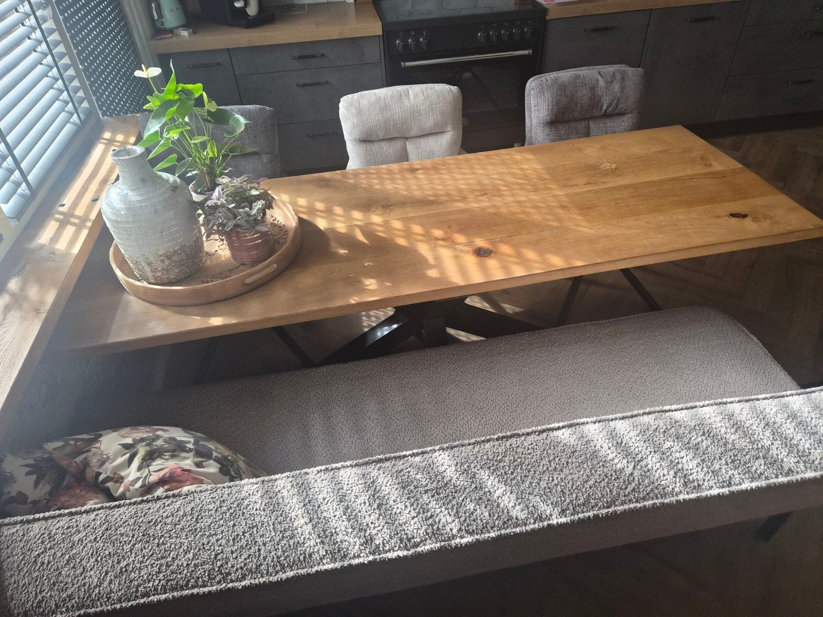 Eikenhouten eettafel met spinpoot., Huis en Inrichting, Ophalen, Modern, Industrieel, 200 cm of meer, 50 tot 100 cm