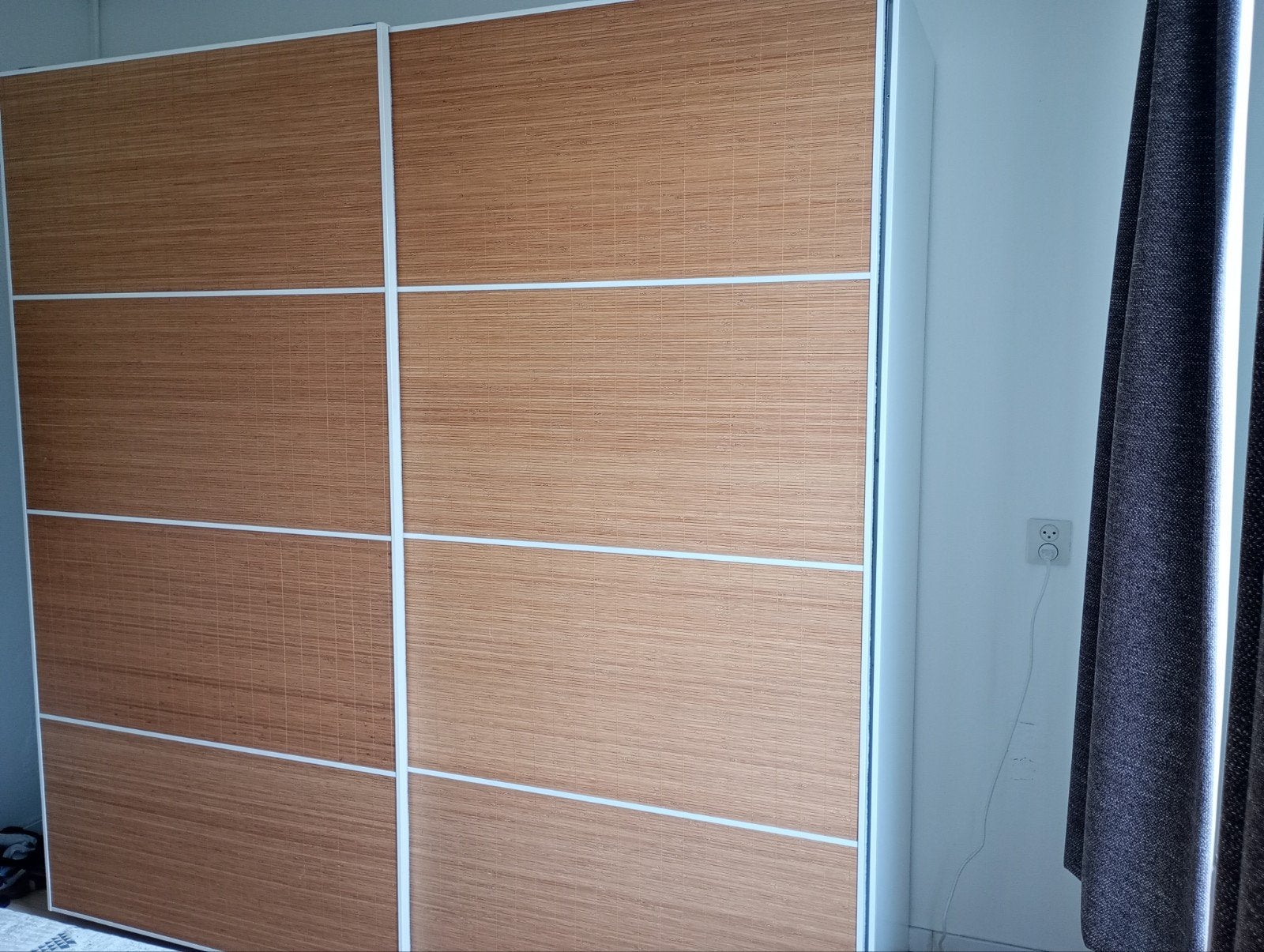 Mooie schuifdeur kast ikea, Huis en Inrichting, Kasten | Kledingkasten, Ophalen, 200 cm of meer, Zo goed als nieuw, 200 cm of meer