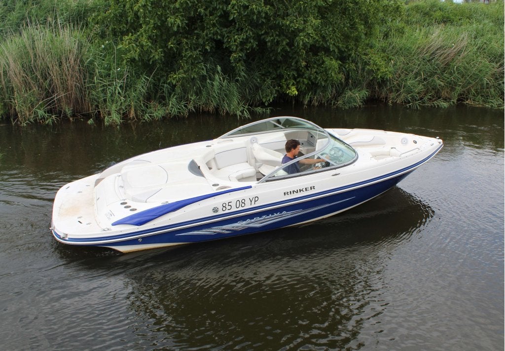 Rinker 226 Captiva | 2009, Gebruikt, Binnenboordmotor, Niet ingevuld, 8 m