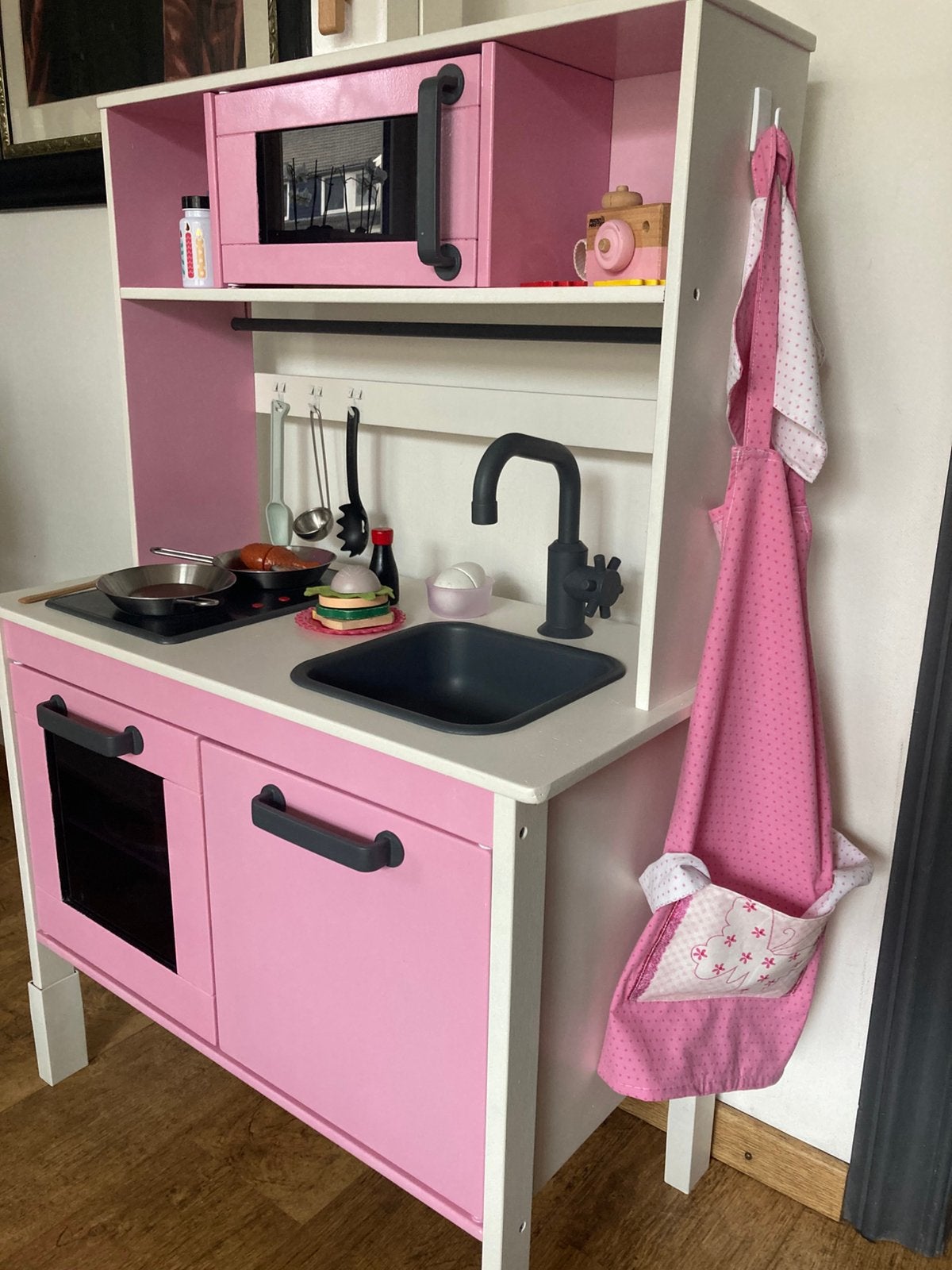 Kinderkeuken, Ophalen, Zo goed als nieuw