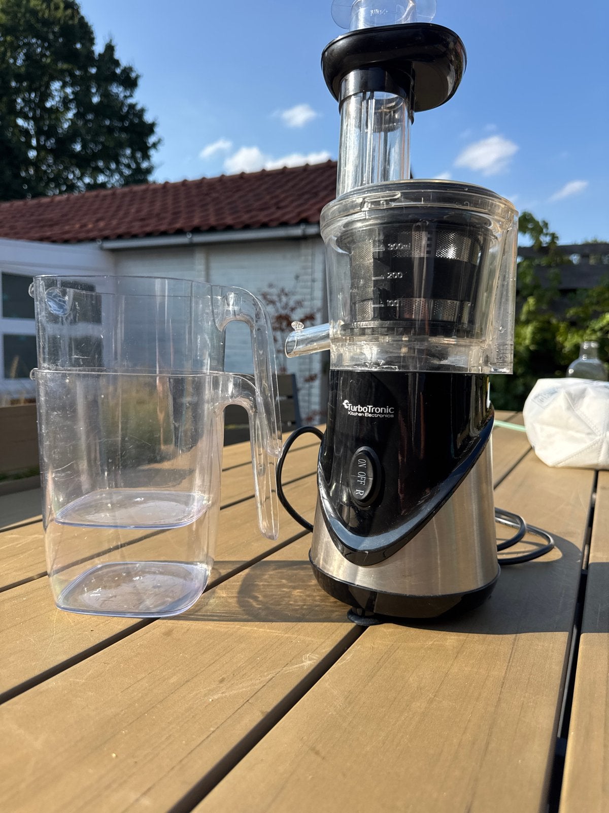 TurboTronic Slowjuicer - Zwarte en zilveren sapcentrifuge, Witgoed en Apparatuur, Juicers, Ophalen of Verzenden, Gebruikt, Elektrisch
